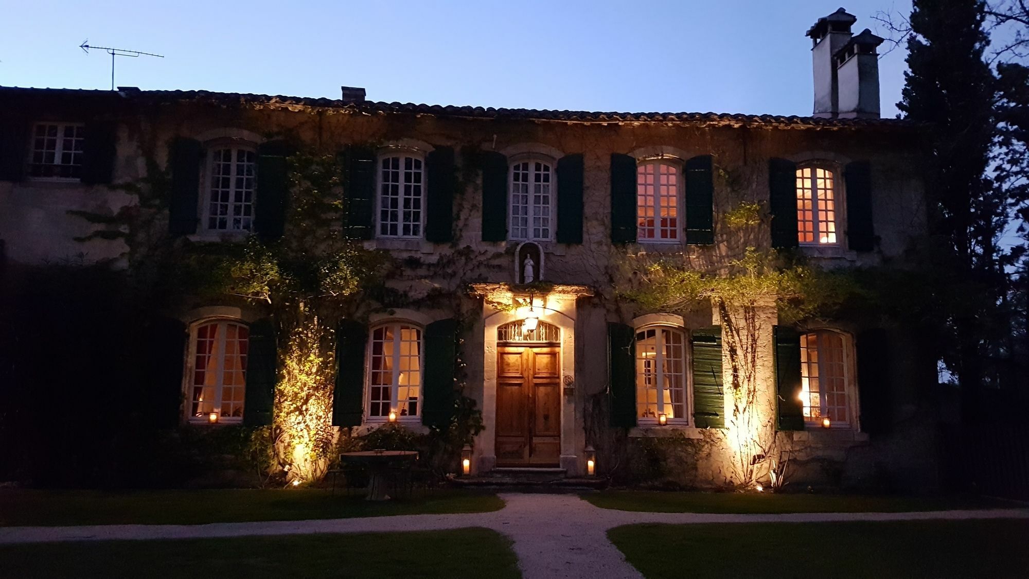 Les Gites Du Domaine De Rhodes Avignon Exteriör bild